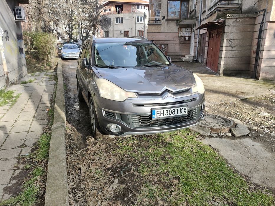 Citroen C-Crosser  Executive 2.4 LPG