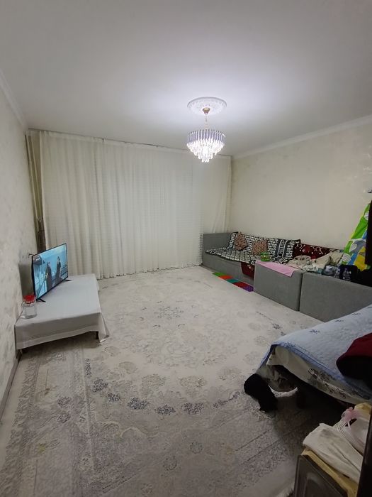 Юнусабад 4 автосалон 3/8/9 с ремонтом, Универсам