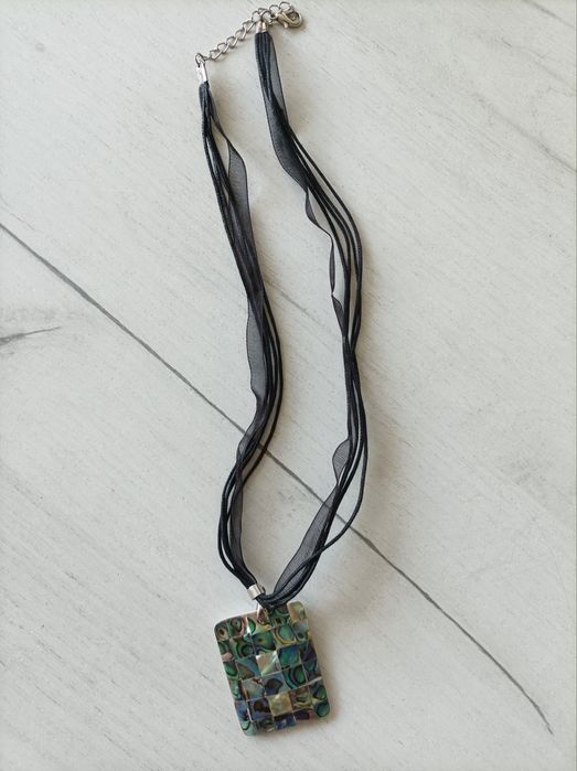 Гривна с шарени и метални топчета + гердан