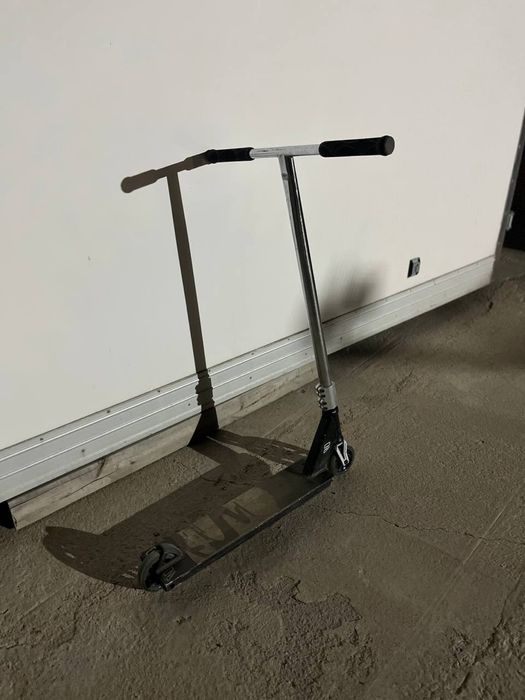 самокат дорогой соберал по запчастям