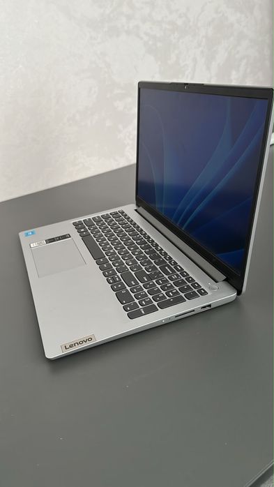 Lenovo Ноутбук продается