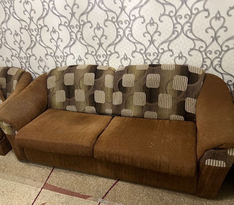 Отдам даром диван