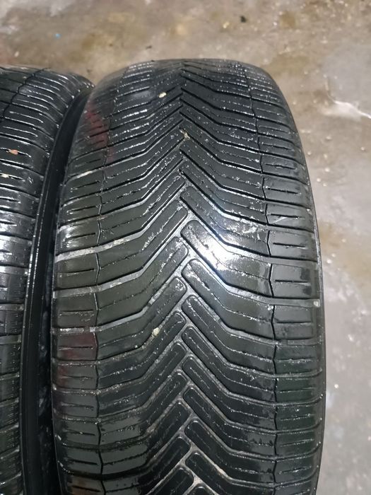 225 60 R18 Michelin Balon 2 Dona Sotiladi Holati yaxshi Ayibi yoq