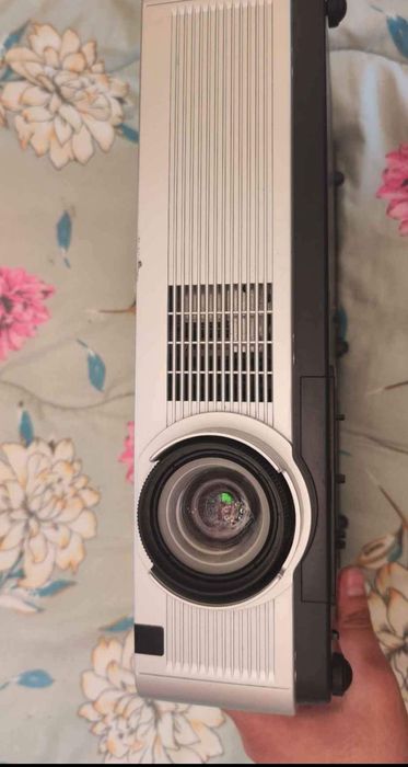 Прожектор Canon LV-8320