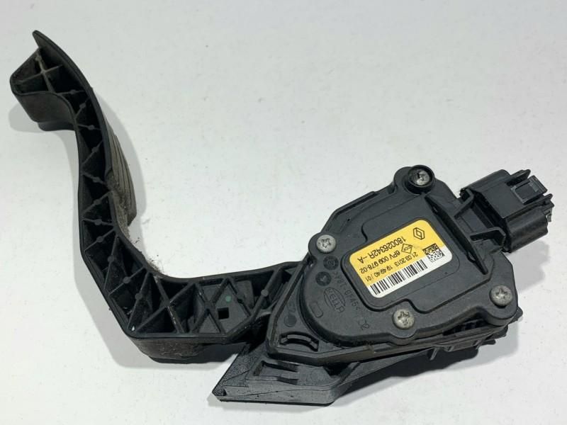 Pedala acceleratie Dacia Sandero 2 180026342R 1.2 benzina cutie manual