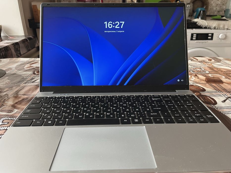 Срочно продам Ноутбук HYDRA