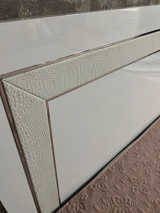 Продается спальная гарнитура