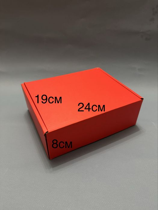 Коробки для подарков / подарочные боксы