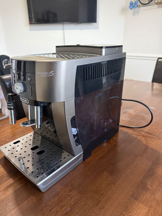 Кафемашина Delonghi Magnifica S