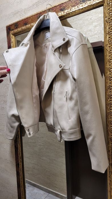 Дамско кожено яке