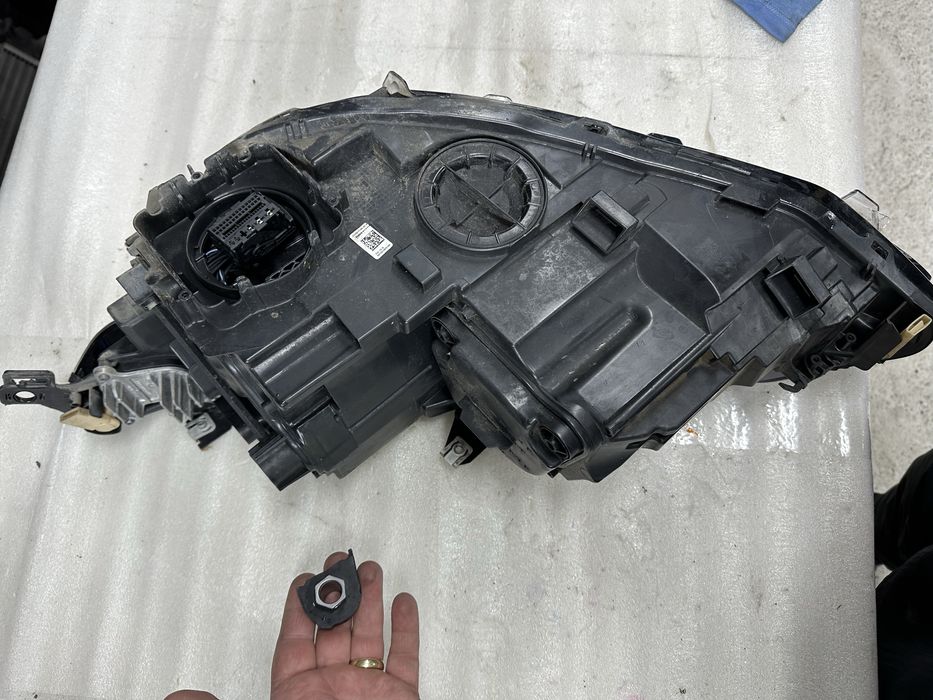 Far dreapta full led vw golf 8.