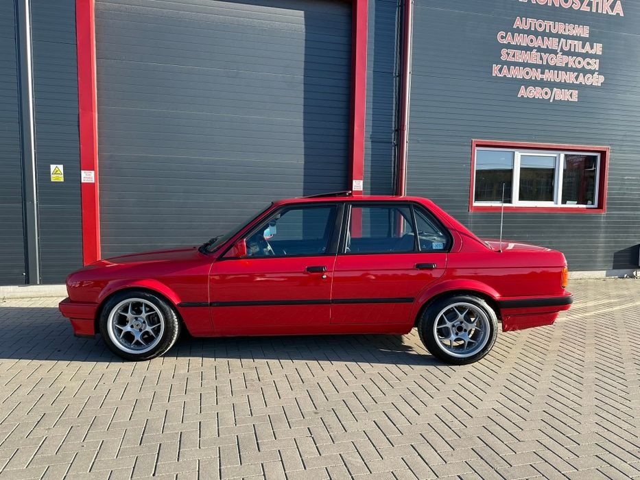 BMW E30 316 ursulet
