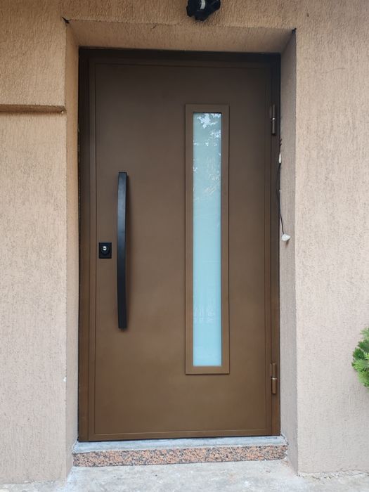 Метални входни врати за дома и индустрията