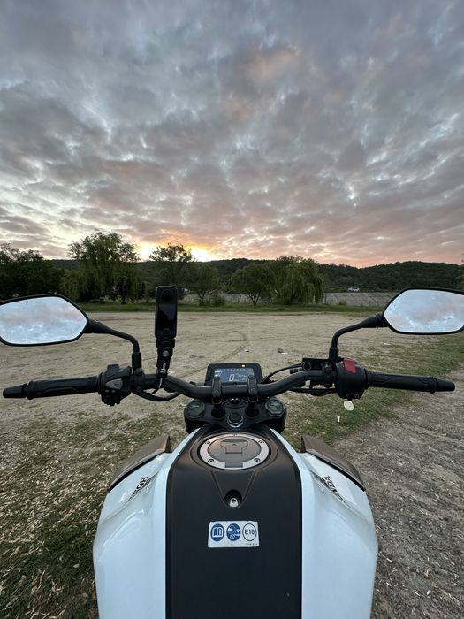 Honda cb125r 2018