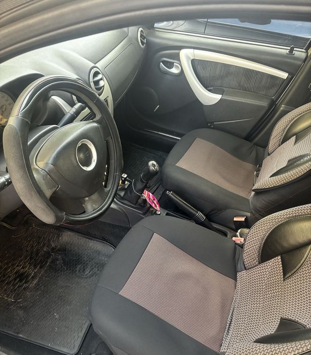 DACIA Logan 2010 — imagine 2