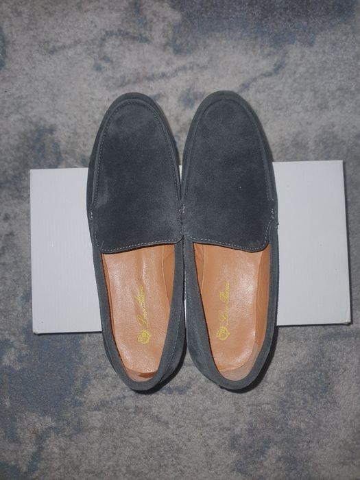 Лоферы от бренда Loro Piana