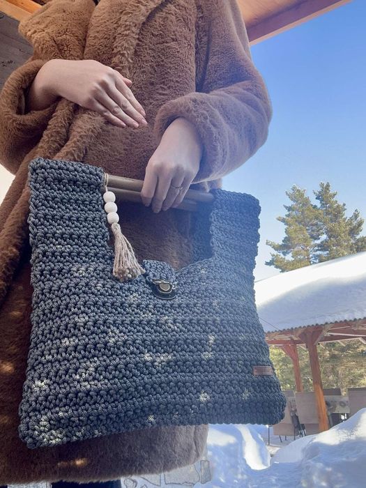Плетени дамски чантичка