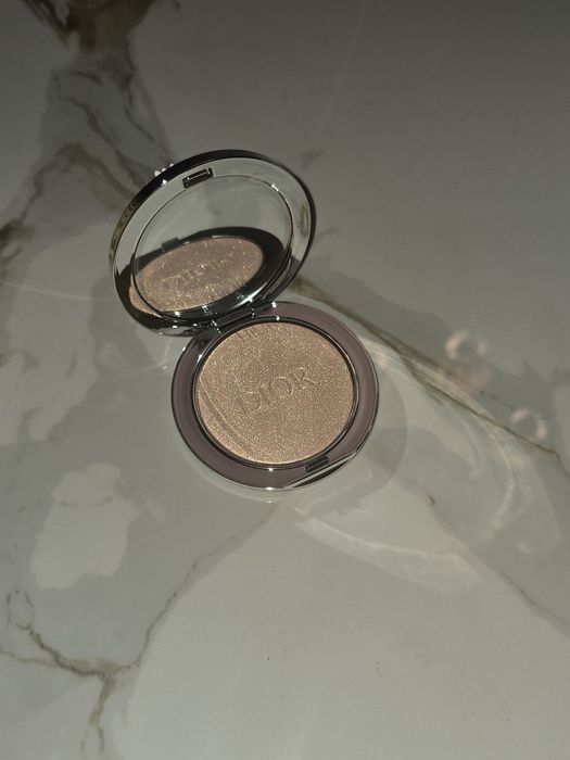 Dior Хайлайтър Forever Glow Luminizer лимитирано издание