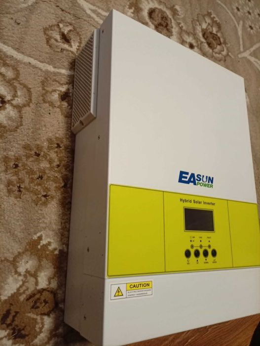 EASUN SMG ii 3.6KW sinus pur 24V cu regulator MPPT 100A
