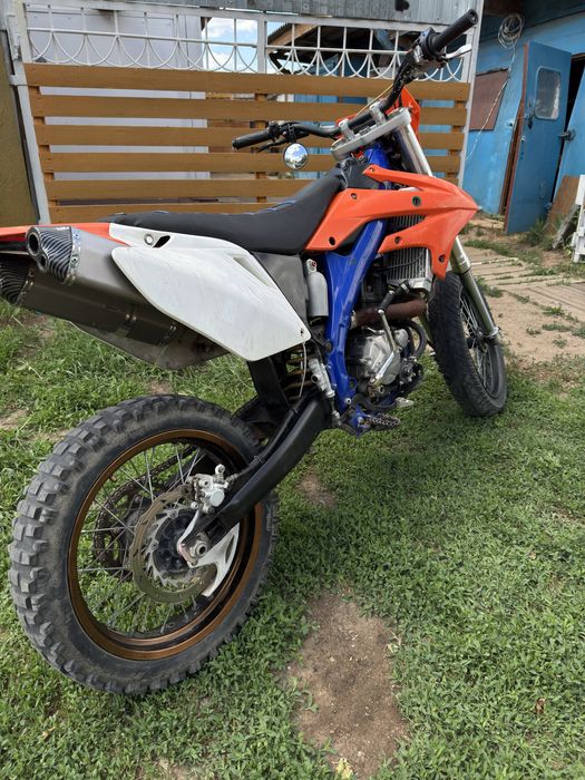 Мотоцикл эндуро спорт