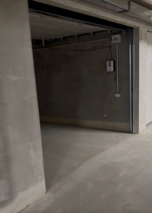 Голям гараж под наем в “Шантре Резидънс”