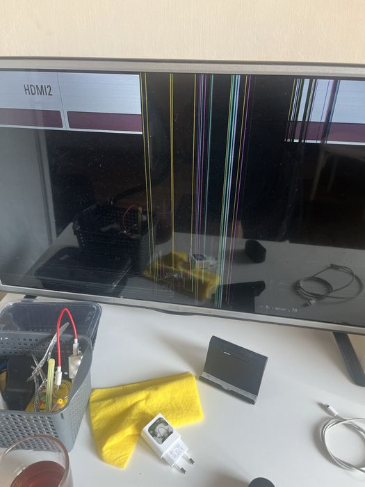 Телевизор LG 32LF550U