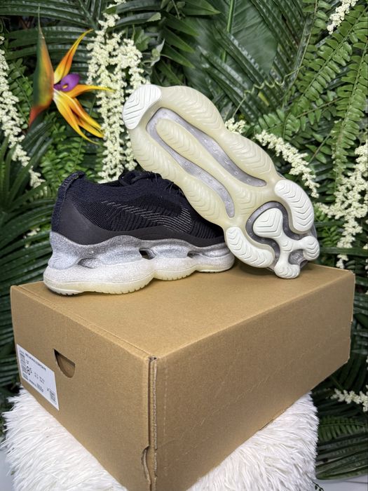 Nike Air Max Scorpion Black White