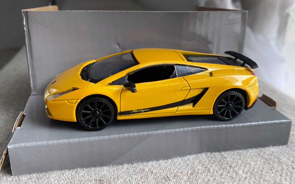 Macheta Lamborghini Gallardo 1 43 - noua la cutie - metal