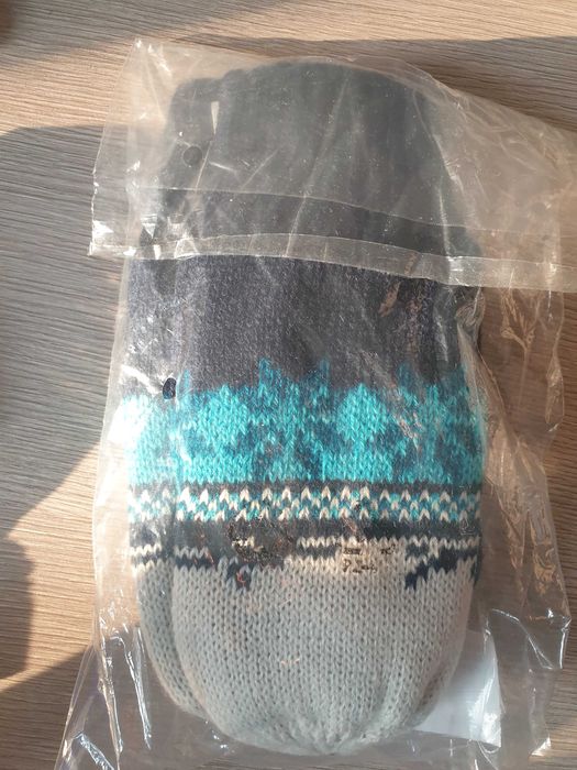 Продам варежки перчатки на подкладе детские