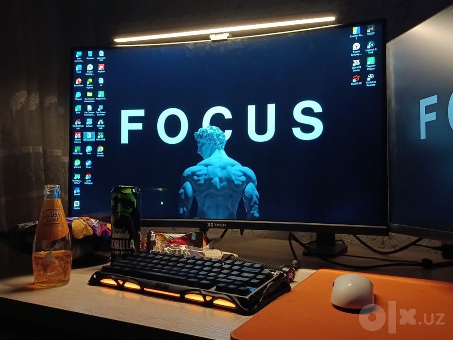 32dyum 240 hz curved