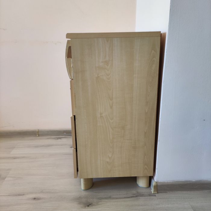 Тумба 15 тысячи можно торг.