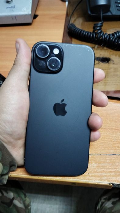 срочно сатам  айфон 15