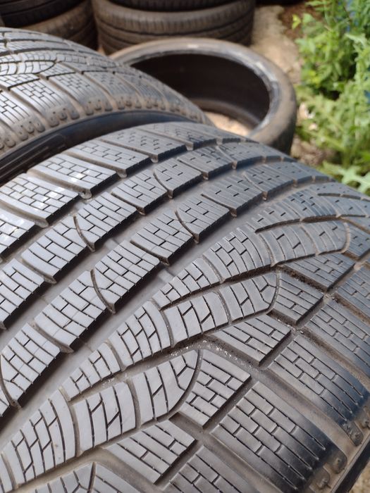 Топ състояние 2бр.295/30/20 Pirelli dot3315 MO