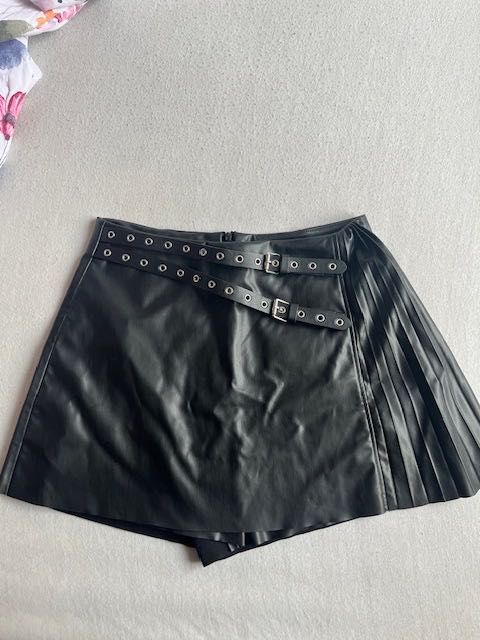 Поли, размер 38, по 20лв