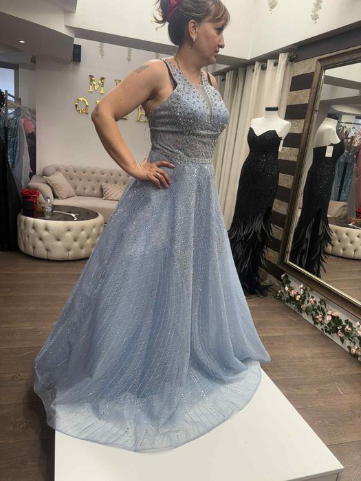 Разкошна официална рокля за повод