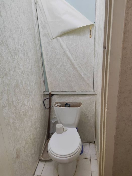 Юнусабад 15 квартал 1/4/4 (38²) продаётся квартира