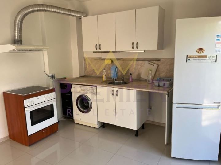 Дава се под наем Къща в Варна, м-т Траката - 285 кв.м за 2000 € - Снимка #3