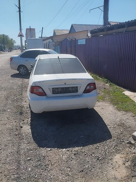 Продам машину Daewoo Nexia 2