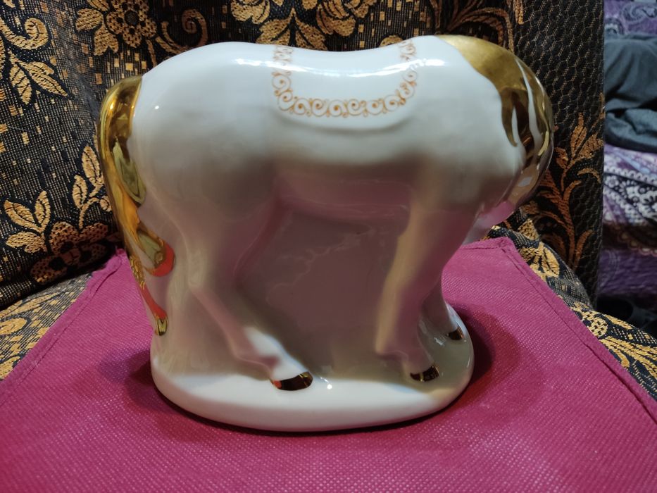 Статуэтка акын с кобызом,фарфор, Целиноград