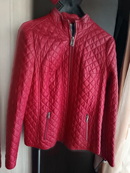 Червено кожено дамско яке естествена кожа