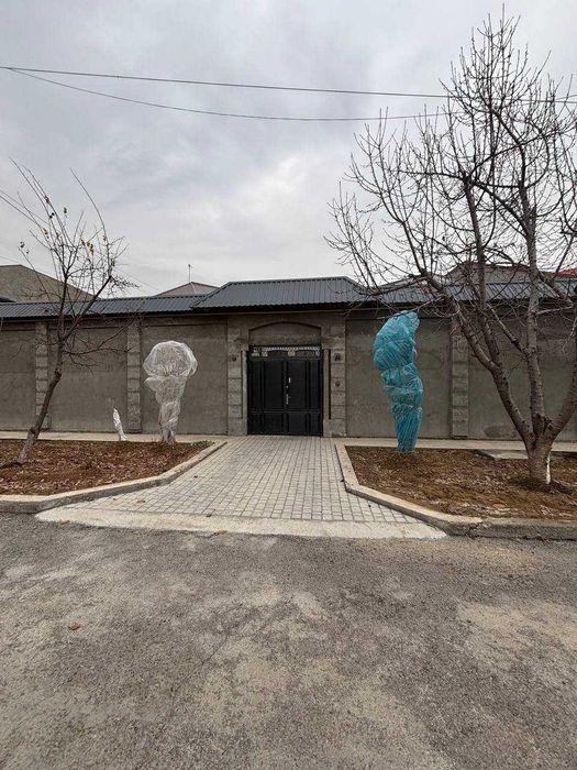 СРОЧНО !! Продаётся участок в Яшнабаде 6 соток фасад 45 метр