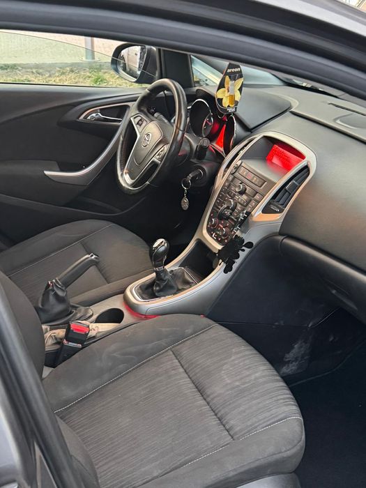 OPEL Astra 2010 — imagine 5