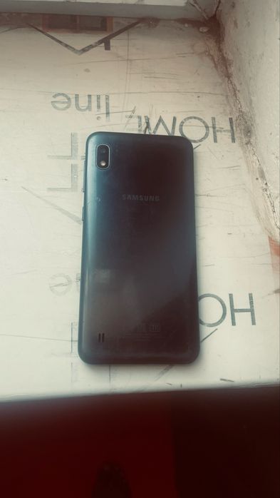 Продам телефон самсунг а 10