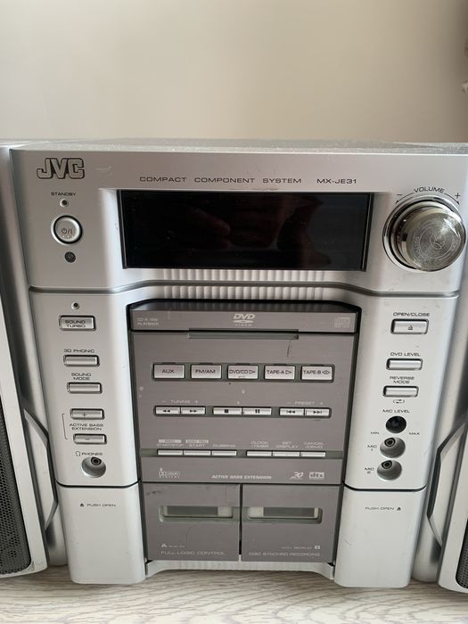 Музыкальный центр JVC