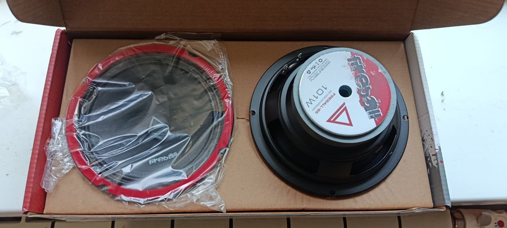 Колонки разные  16см