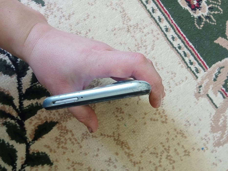 Телефон Хонор продам