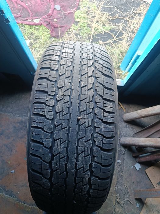 Продам шины R18 285/60