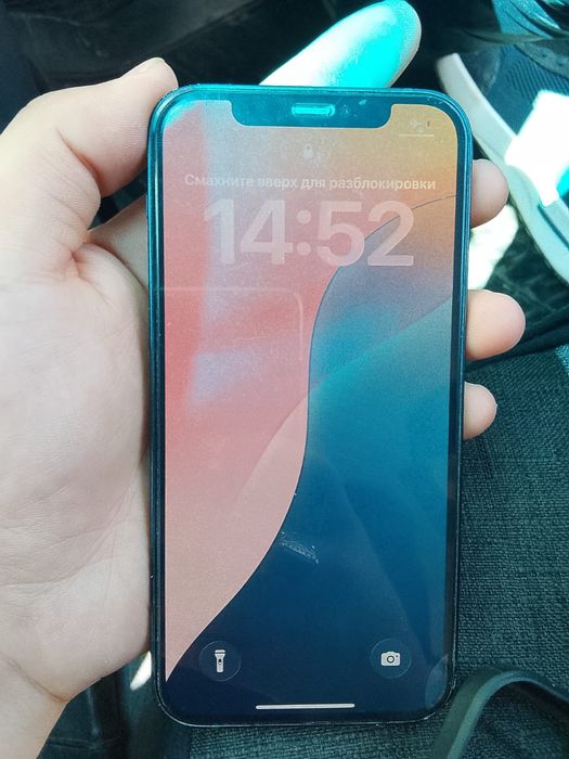 Айфон 12 сатылады