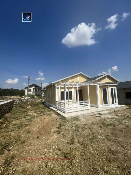 Продава се Къща в с. Пелишат, Област Плевен - 70 кв.м за 650 €/кв.м - Снимка #1