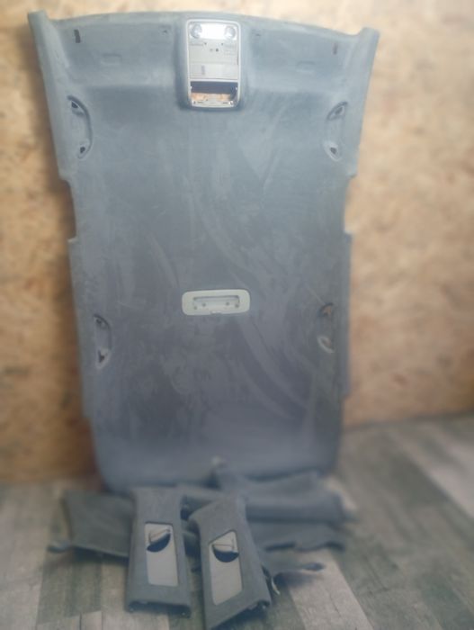 Retapitez plafoane auto